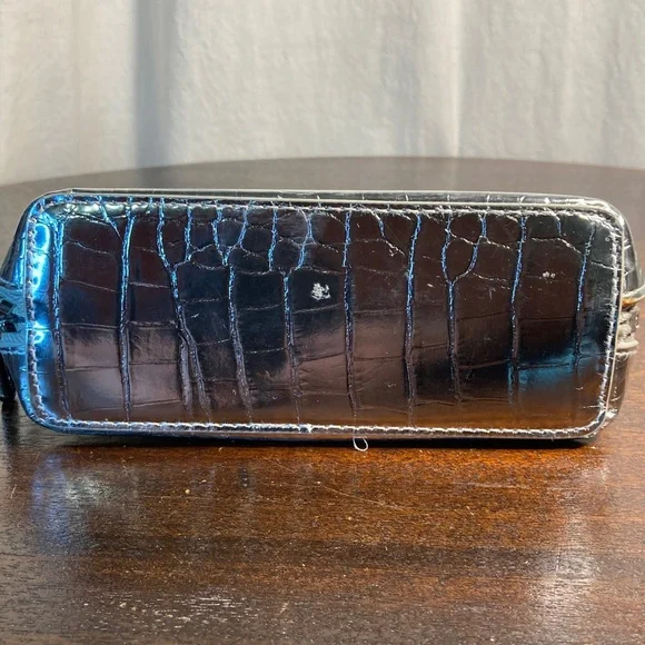 Michael Kors Metallic Silver Croc-Embossed Toiletry cosmetic Pouch - Picture 3 of 9